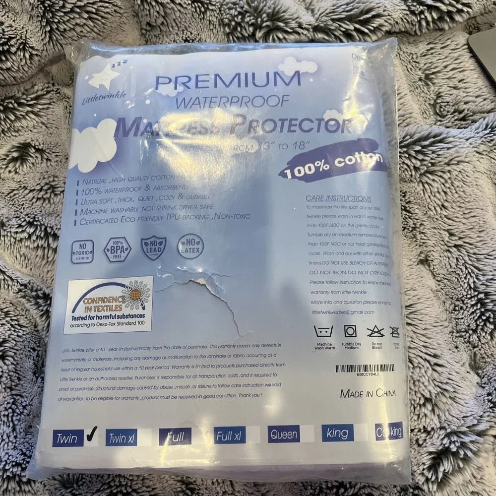 Little Twinkle Premium Waterproof Mattress Protector Fits 13” to 18”
